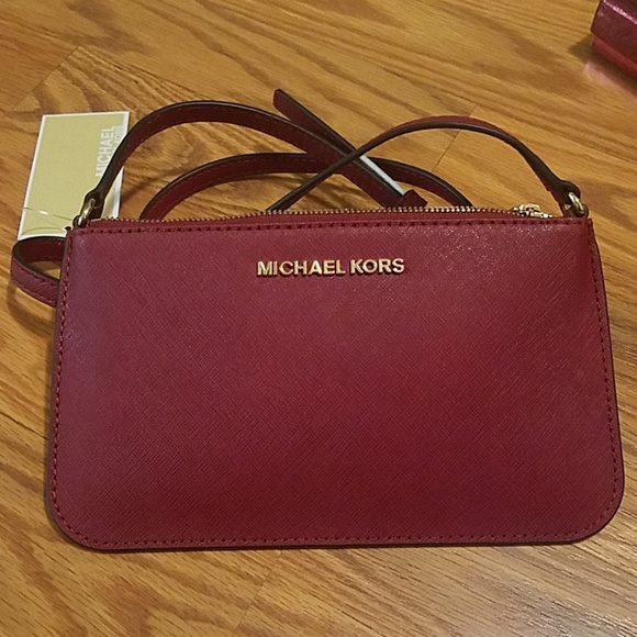Michael Kors Handbags - Michael Kors small cross body